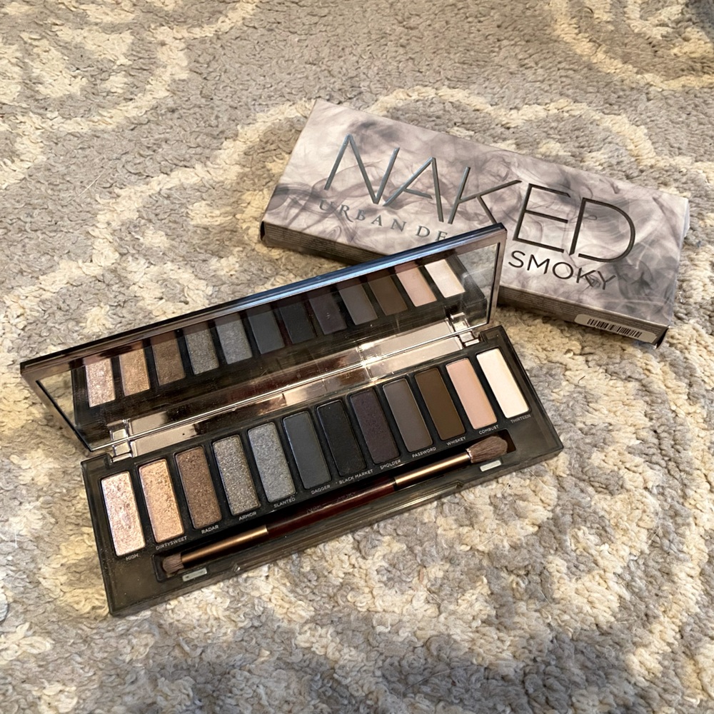 Urban Decay Smoky Palette